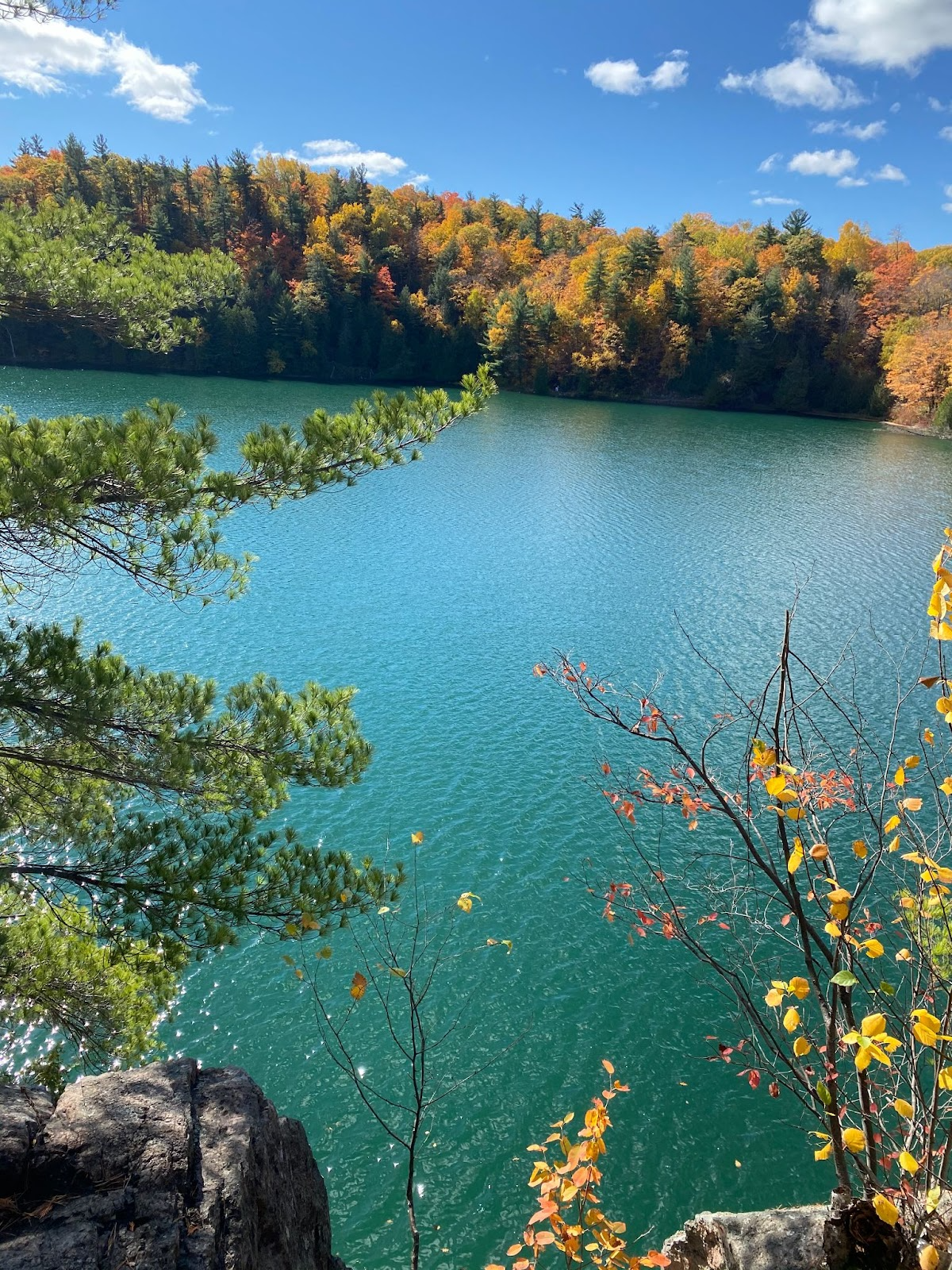 pink-lake-gatineau
